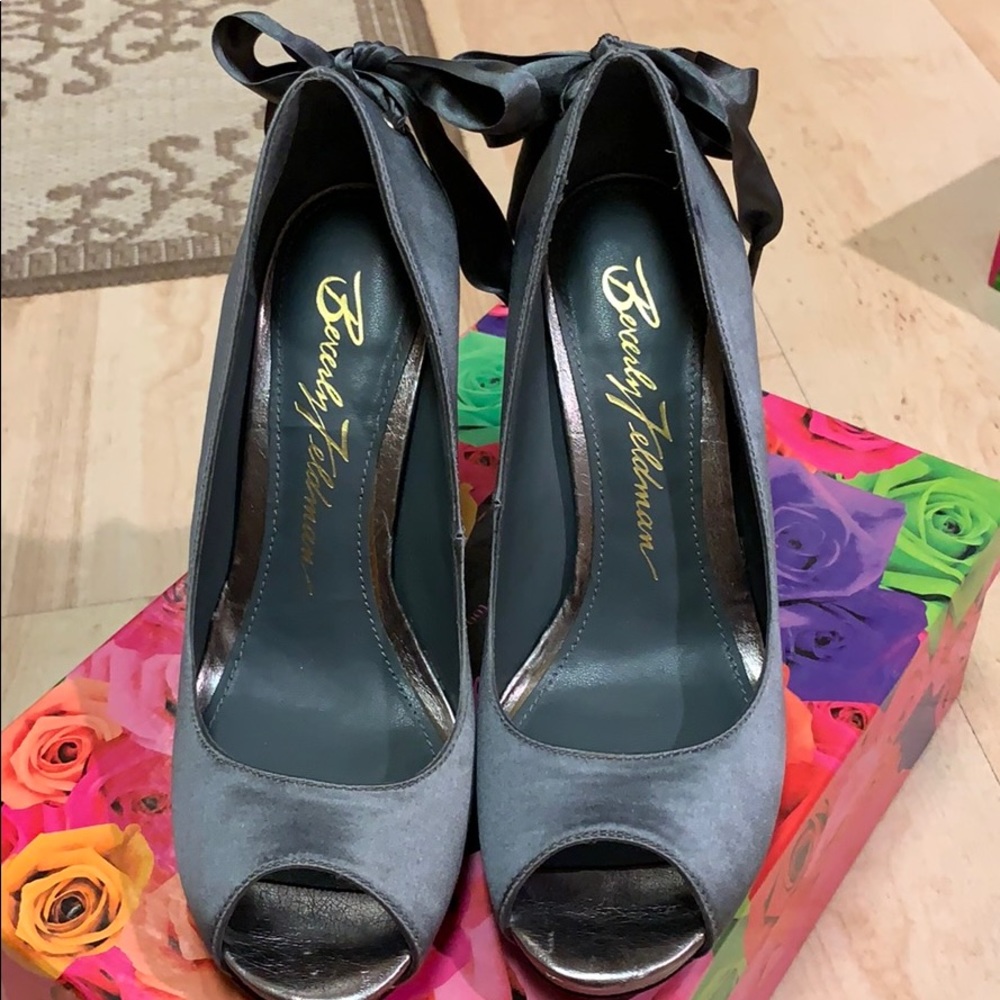 Beverly Feldman Silver peep toe Lacey up heels.